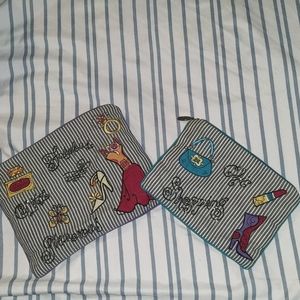 Toiletry bags (set of 2)